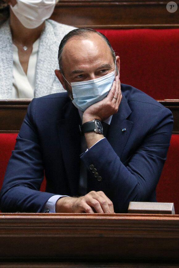 Edouard Philippe - Pose d'une plaque en hommage à Jacques Chirac, ancien président de la république à l'assemblée nationale, Paris, le 23 septembre 2020. © Stéphane Lemouton / Bestimage