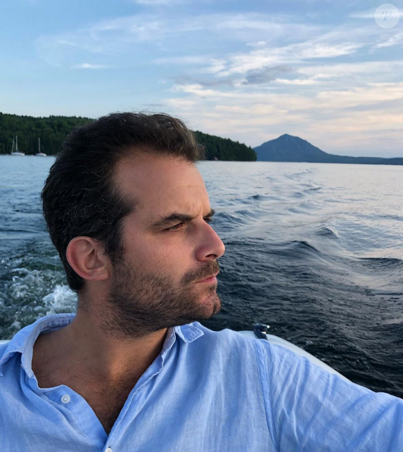 Le 1er septembre 2018, l'influenceuse, journaliste et égérie street style Monica Ainley disait oui à Marc de la Villardière.