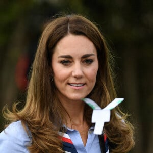 Kate Middleton, duchesse de Cambridge, et nouvelle co-présidente de l'Association Scoute, fait des activités de plein air avec un club de scouts "2th Northolt Scouts" à Londres, le 29 septembre 2020.