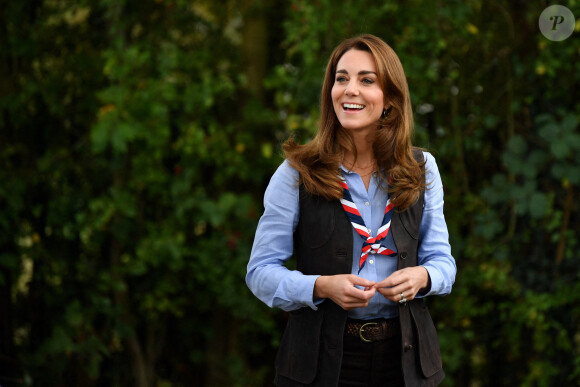 Kate Middleton, duchesse de Cambridge, et nouvelle co-présidente de l'Association Scoute, fait des activités de plein air avec un club de scouts "2th Northolt Scouts" à Londres, le 29 septembre 2020.