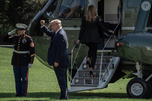 Le président Donald Trump et la première dame Melania Trump quittent La Maison Blanche pour se rendre à Cleveland dans l'Ohio, le 29 septembre 2020