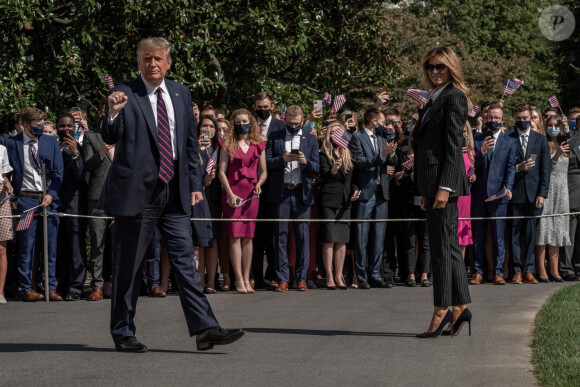 Le président Donald Trump et la première dame Melania Trump quittent La Maison Blanche pour se rendre à Cleveland dans l'Ohio, le 29 septembre 2020