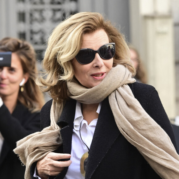 Valerie Trierweiler - Les invités du prix Goncourt 2019 à la sortie du restaurant Drouant à Paris le 4 novembre 2019. © JB Autissier / Panoramic / Bestimage 