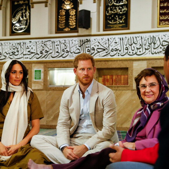 Le prince Harry, duc de Sussex, et Meghan Markle, duchesse de Sussex, visitent la mosquée Auwa dans le quartier de Bo Kaap dit "Cape Malay" au Cap, Afrique du Sud, le 24 septembre 2019.
