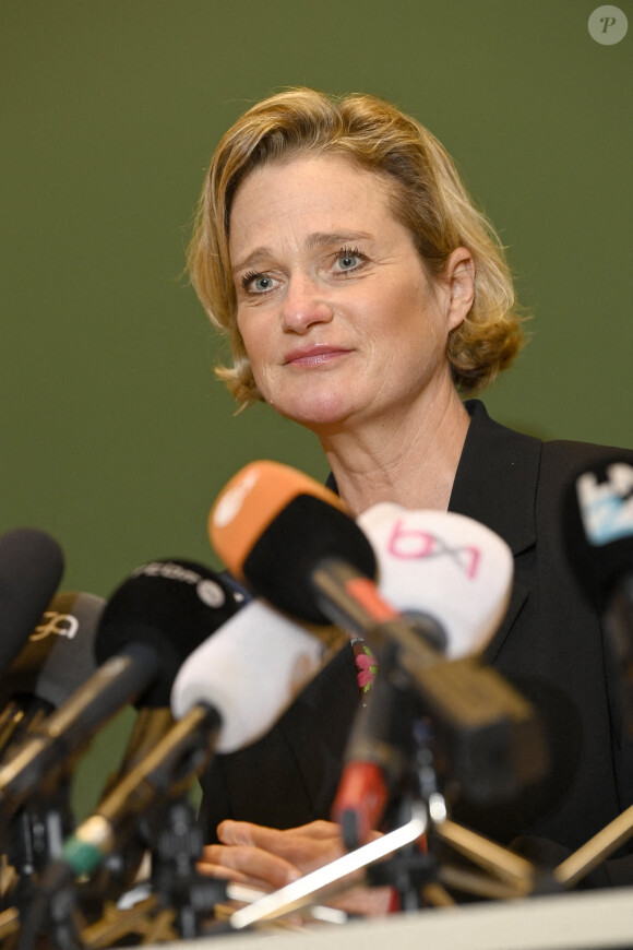 Delphine de Saxe-Cobourg-Gotha, reconnue officiellement comme la fille légitime du roi Albert II de Belgique après sept ans de procédure, donne une conférence de presse à Bruxelles. Le 5 octobre 2020.