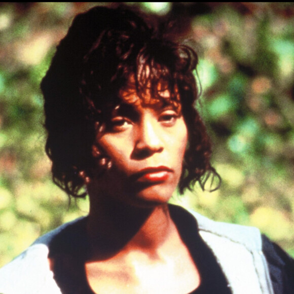 Archives - Whitney Houston et Kevin Costner dans le film "Bodyguard". 1992.