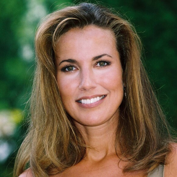 Natacha Amal - Conférence de presse TF1 en 2001.