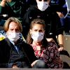 Mathieu Vergne et sa femme Ophélie Meunier dans les tribunes lors des internationaux de tennis Roland Garros à Paris le 9 octobre 2020. © Dominique Jacovides / Bestimage