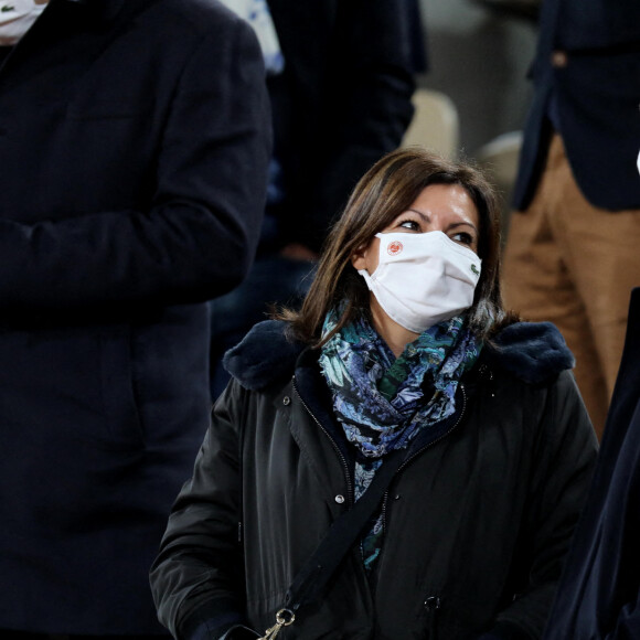 La maire de Paris, Anne Hidalgo et le prince Albert de Monaco assistent à la finale simple homme des internationaux de tennis de Roland Garros, opposant Rafael Nadal à Novak Djokovic. Paris, le 11 octobre 2020. © Dominique Jacovides / Bestimage