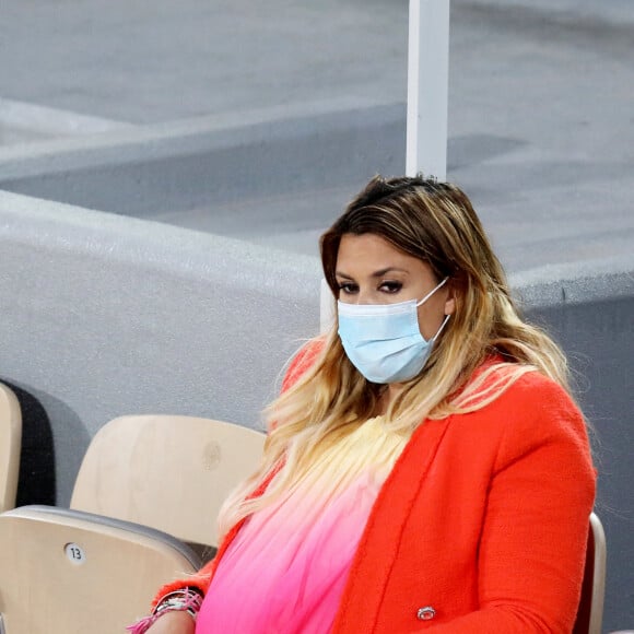 Marion Bartoli, enceinte, assiste à la finale simple homme des internationaux de tennis de Roland Garros, opposant Rafael Nadal à Novak Djokovic. Paris, le 11 octobre 2020. © Dominique Jacovides / Bestimage