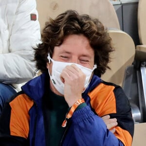 Jean Imbert et une amie assistent à la finale simple homme des internationaux de tennis de Roland Garros, opposant Rafael Nadal à Novak Djokovic. Paris, le 11 octobre 2020. © Dominique Jacovides / Bestimage