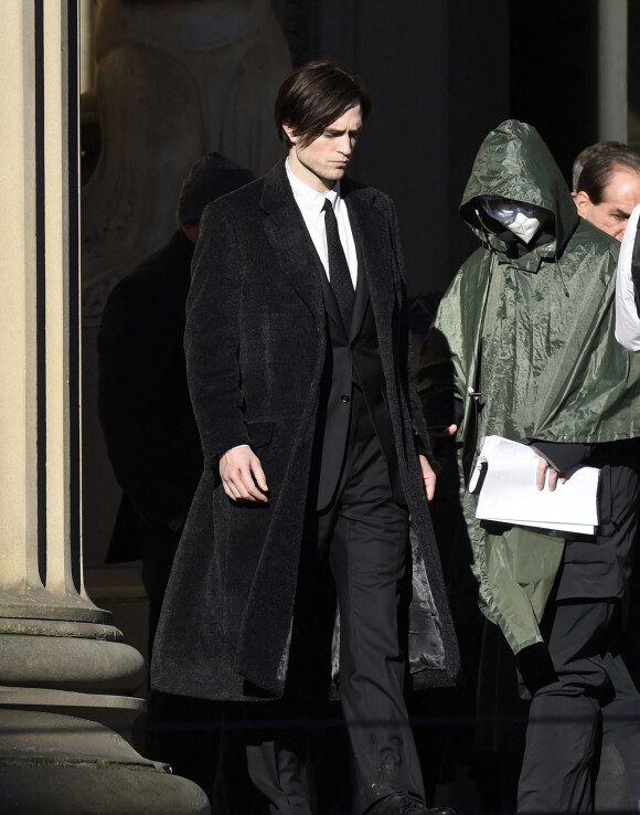 Robert Pattinson, dans le rôle de Bruce Wayne, sur le tournage du film "The Batman" à Liverpool. Le 13 octobre 2020