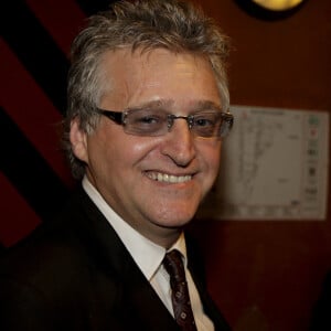 Archives - En France, à Paris, à L'Olympia, Gilbert ROZON lors de la générale du spectacle MERKI d'Elie Semoun le 16 octobre 2008.