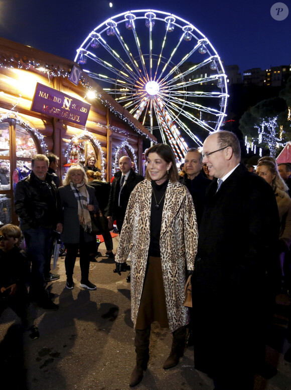 Exclusif - Le prince Albert II de Monaco, sa soeur la princesse Caroline de Hanovre et Georges Marsan, le maire de Monaco - Inauguration du village de Noël sur le port Hercule à Monaco le 6 décembre 2019. Le village fête cette année ses 20 ans sur le thème " Noël Blanc ". Il est installé du 6 décembre 2019 au 5 janvier 2020. © Jean-François Otonello/Nice-Matin/Bestimage