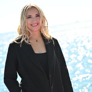 Chloé Jouannet lors du photocall de "Derby Girl" dans le cadre de Canneseries saison 3 au Palais des Festivals à Cannes le 12 octobre 2020. © Bruno Bebert / Bestimage