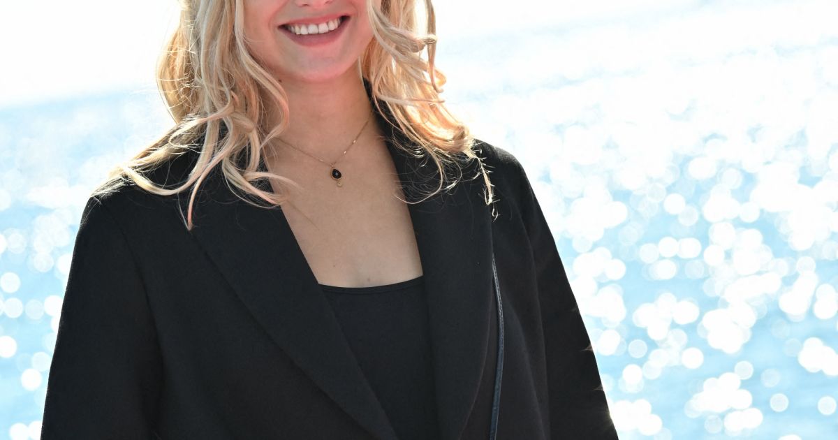 Derby Girl Saison 3 Chloé Jouannet lors du photocall de Derby Girl dans le cadre de