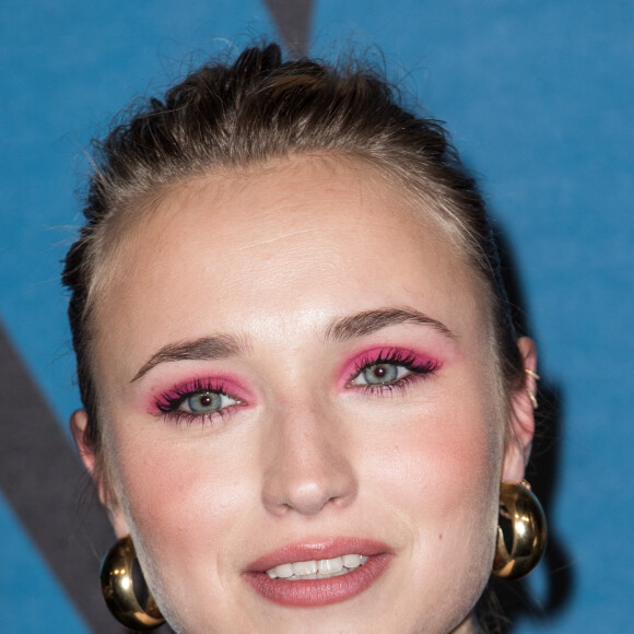 Chloe Jouannet au photocall du jury lors du 23ème festival international du film de comédie de l'Alpe d'Huez, le 18 janvier 2020. © Cyril Moreau/Bestimage