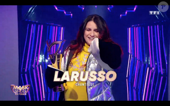 Larusso était le Manchot. Elle remporte la finale de "Mask Singer 2020", le 28 novembre 2020.