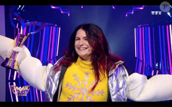 Larusso était le Manchot. Elle remporte la finale de "Mask Singer 2020", le 28 novembre 2020.