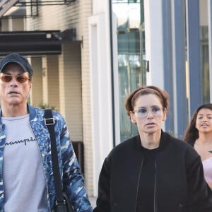 Exclusif - Jean-Claude Van Damme est allé déjeuner avec sa femme Gladys Portugues à Beverly Hills, le 11 octobre 2017 