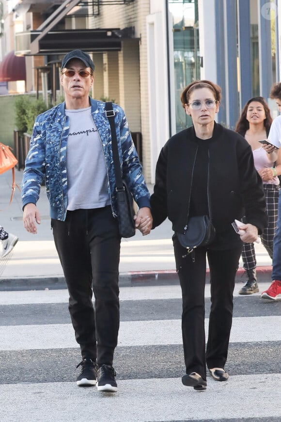 Exclusif - Jean-Claude Van Damme est allé déjeuner avec sa femme Gladys Portugues à Beverly Hills, le 11 octobre 2017 