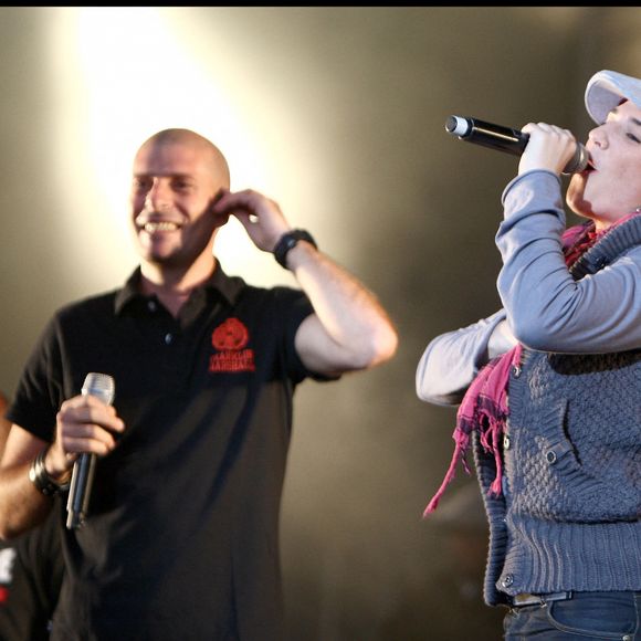 Akhenation (Philippe Fragione) du groupe IAM et Diam's en concert aux Muzik'elles de Meaux. 2009. 