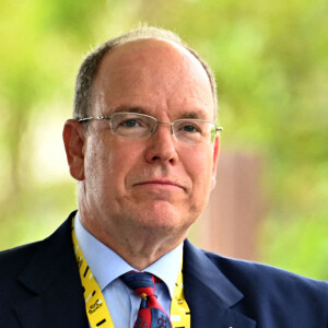 Exclusif - Le prince Albert II de Monaco et la princesse Charlene durant le 1er jour du Tour de France 2020 à Nice, le 29 août 2020. Un tour de France placé sous des mesures sanitaires strictes en période de COVID-19. © Bruno Bebert / Bestimage 