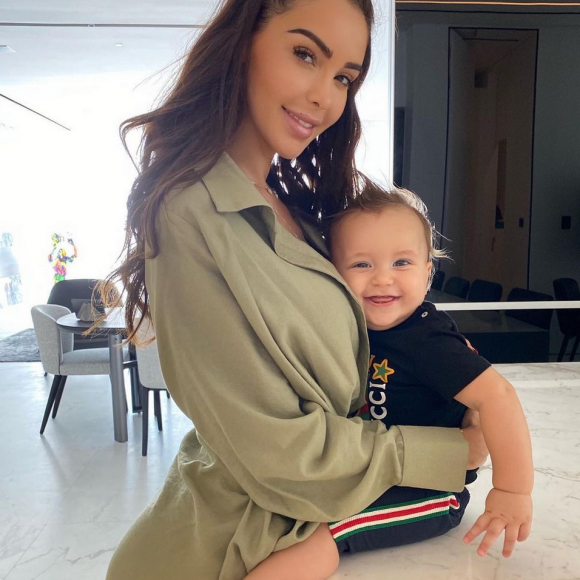 Nabilla avec son fils Milann (1 an) sur Instagram