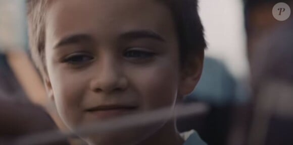 Lino le fils de Dany Brillant dans le clip La Bohème