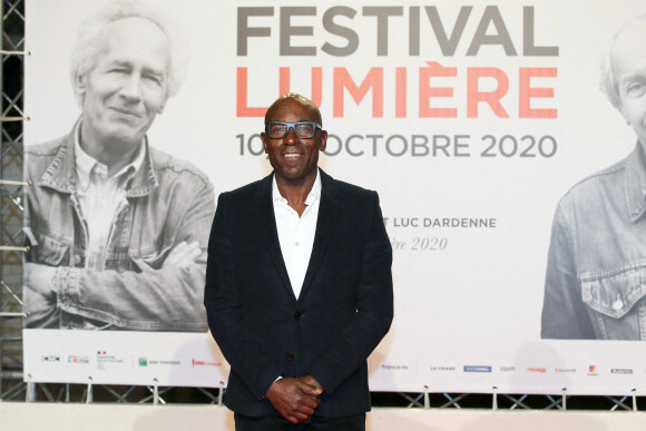 Lucien Jean-Baptiste lors du photocall de la cérémonie d'ouverture de la 12ème édition du festival Lumière à la Halle Tony Garnier à Lyon le 10 octobre 2020. © Pascal Fayolle / Bestimage 