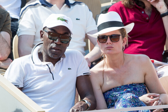 Lucien Jean-Baptiste et sa femme Aurélie Nollet dans les tribunes lors des internationaux de tennis de Roland Garros à Paris, France, le 2 juin 2019. © Jacovides-Moreau/Bestimage 