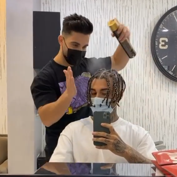 Thibault Garcia dévoile sa nouvelle coupe de cheveux déjantée - Instagram, 25 octobre 2020