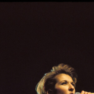 Archives - Jean-Jacques Goldman - Céline Dion en concert au POPB Bercy à Paris  Files Photos - Celine Dion performed at POPB Bercy in Paris 