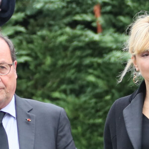 François Hollande et sa compagne Julie Gayet au musée du président Jacques Chirac de Sarran en Corrèze le 5 octobre 2019. © Patrick Bernard/Bestimage 