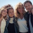 Julie Debazac, Kamel Belghazi, Emma Smet et Maïna Grézanié dans la série "Demain nous appartient", diffusée sur TF1.