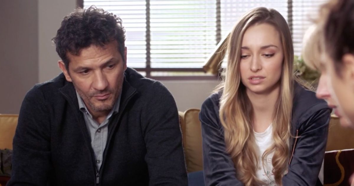 Films Et Séries Tv Avec Louvia Bachelier Kamel Belghazi et Emma Smet dans la série Demain nous appartient