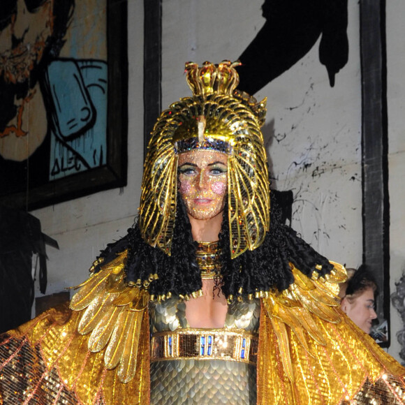 Heidi Klum en costume de Cléopatre lors de sa fête post Halloween à New York le 1er décembre 2012. 