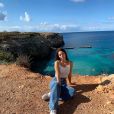 Lola lors de vacances à Malte, avec son amie Angélique. Octobre 2020. Toutes deux sont des aventurtières de "Koh-Lanta : Les 4 Terres".