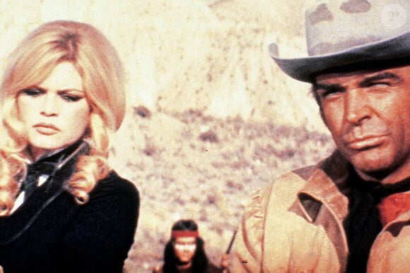 Archives - Sean Connery et Brigitte Bardot dans le film "Shalako, d'Edward Dmytryk. 1968.