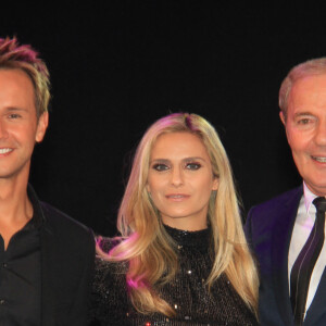 Exclusif - Cyril Féraud, Clara Morgane, Tony Gomez - Soirée des 25 ans des trophées de la nuit au Lido à Paris le 25 novembre 2019. © Philippe Baldini/Bestimage 