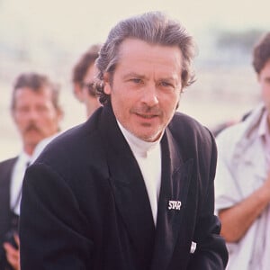 Alain Delon au Festival de Cannes en 1990.