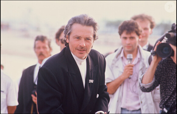Alain Delon au Festival de Cannes en 1990.