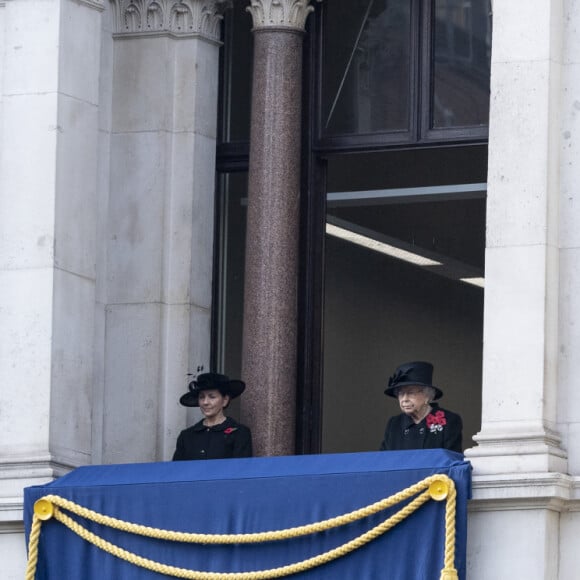 La reine Elisabeth II d'Angleterre, Camilla Parker Bowles, duchesse de Cornouailles, Catherine Kate Middleton, duchesse de Cambridge lors de la cérémonie de la journée du souvenir (Remembrance Day) à Londres le 8 novembre 2020.