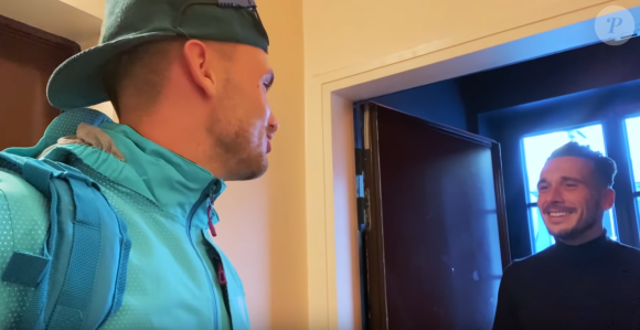 Bastien Grimal (Secret Story) s'habille en livreur Deliveroo pour contourner le confinement à Paris - YouTube