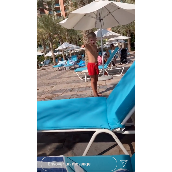 Amélie Neten en vacances avec son fils Hugo à Dubaï, novembre 2020.