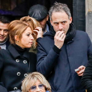 Léa Salamé et son compagnon Raphaël Glucksmann - Obsèques de Sébastien Demorand à la Coupole du crématorium du cimetière du Père-Lachaise à Paris, France, le 31 janvier 2020.