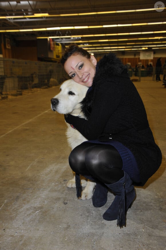 Kelly Bochenko au Noël de la Fondation assistance aux animaux, à Paris, aux Parc des expositions, porte de Versailles, le 19 novembre 2011