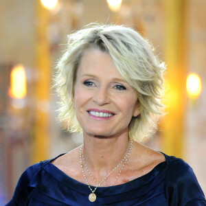 Exclusif - Sophie Davant - Backstage de l'enregistrement de l'émission prime "Affaire conclue" dans les écuries du château de Chantilly, présentée par S.Davant et qui sera diffusée sur France 2. © Guillaume Gaffiot / Bestimage