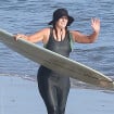 Leighton Meester se blesse en pleine séance du surf et appelle à l'aide