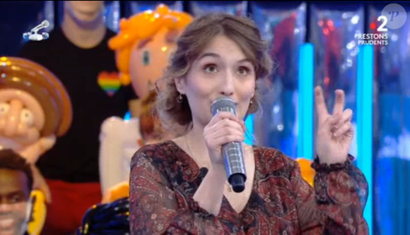 Héloïse, candidate de "N'oubliez pas les parles" évoque sa maladie dans l'émission - France 2